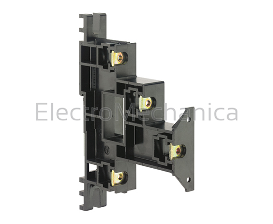 UC815 Stepped 4P Busbar Support 400A – Hager